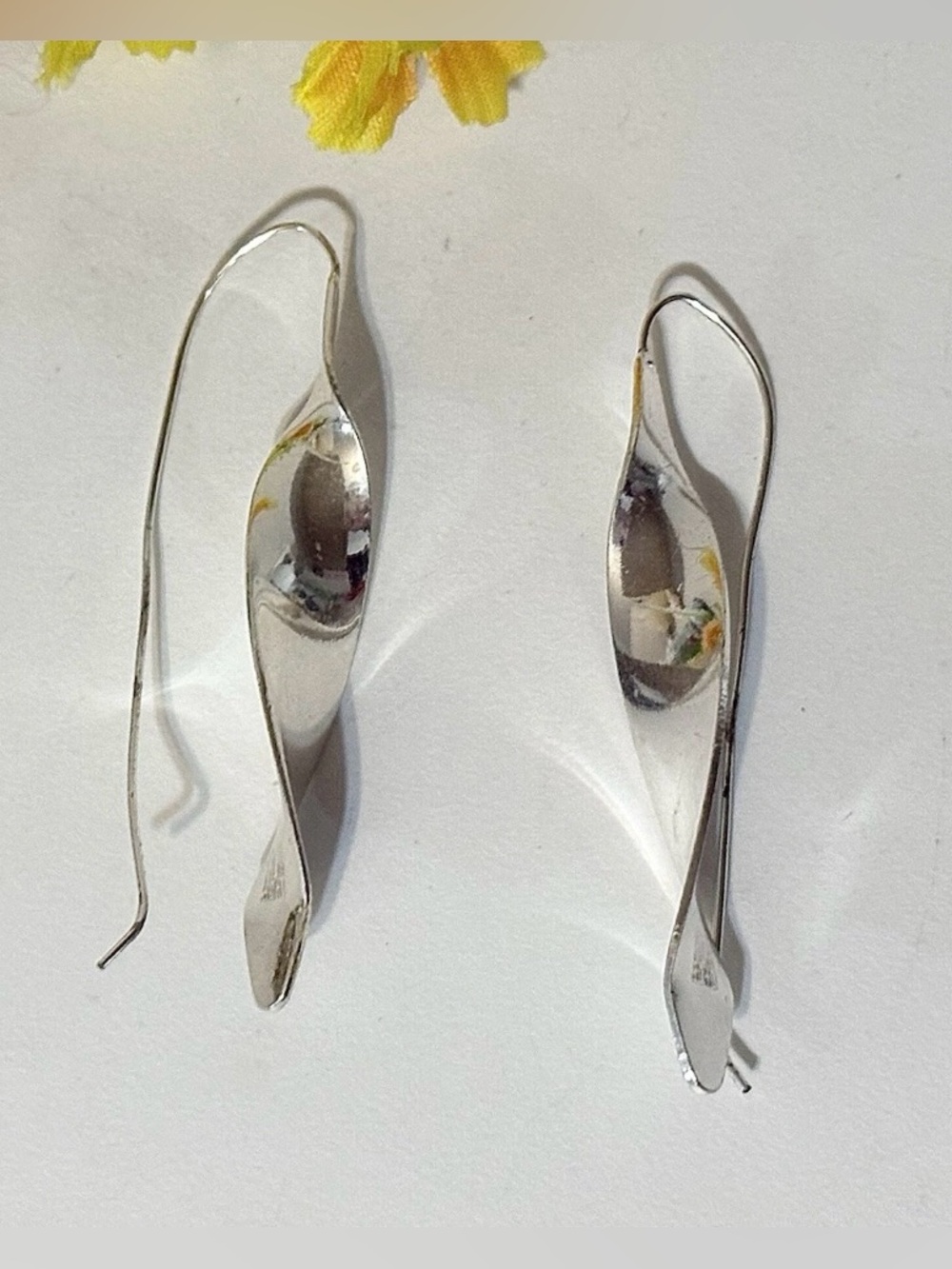 Robert Lee Morris RLM Modern Twisted Free Form Sleek Silver Sculptural Earrings